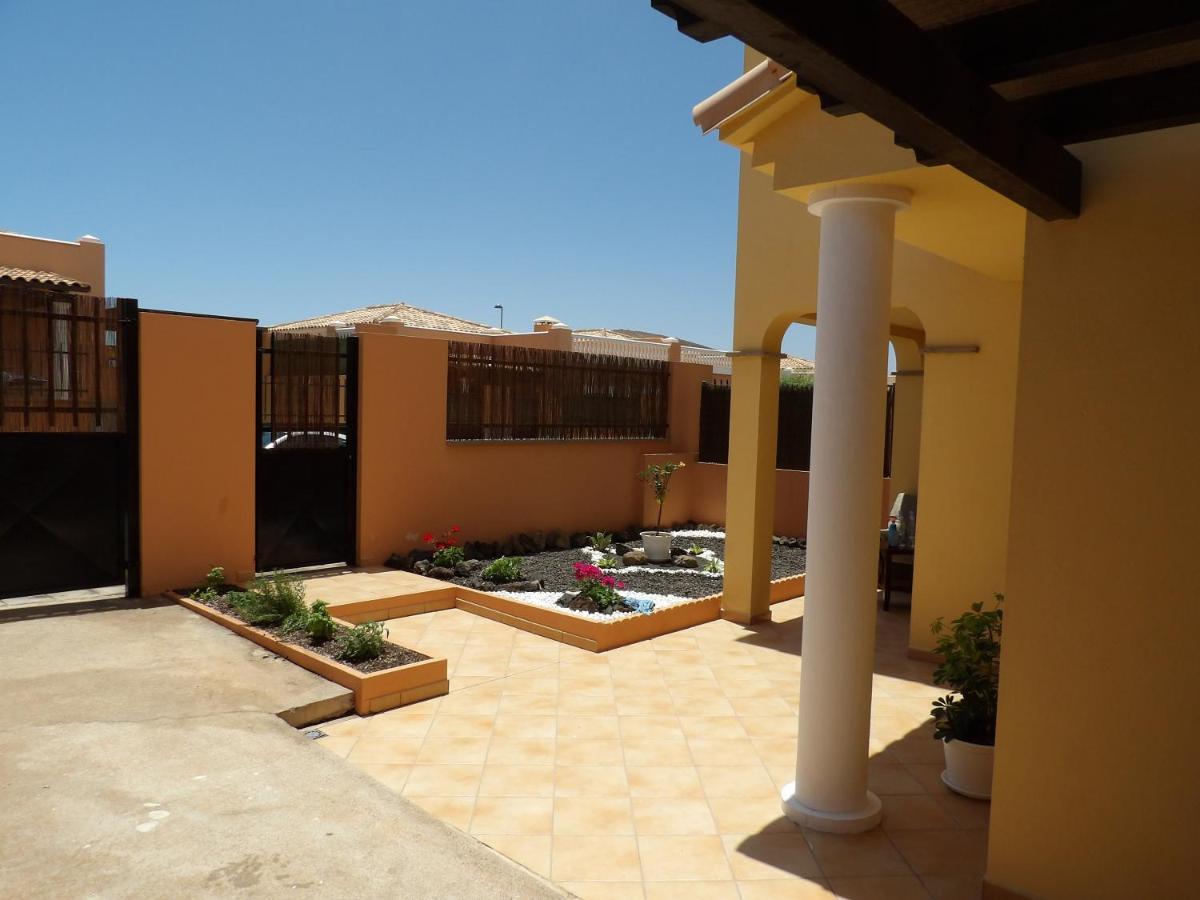 Villas Brujula Company Коральео Экстерьер фото